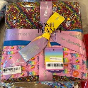 •NEW• Posh Peanut Lisa Frank “Hunter” Luxe Patoo™️